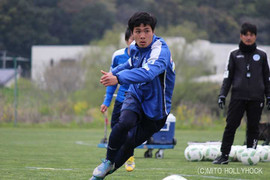 Công Phượng đá 8 phút, không chạm bóng nổi 1 lần