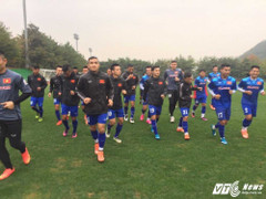 Tuyển Việt Nam đã tới Hàn Quốc, tập buổi đầu tiên tại trung tâm Paju