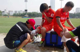 Chấn thương nặng, Tuấn Anh xin bỏ dở buổi tập của tuyển Việt Nam