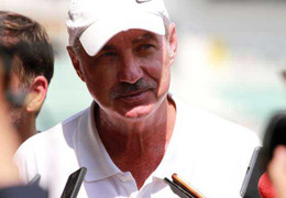 HLV Riedl chơi đòn tâm lý: Tuyển Việt Nam mạnh hơn Indonesia chút ít thôi