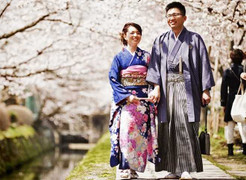 Giới trẻ Nhật rộ trào lưu kết hôn với bạn thân