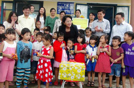 'Thà cô chết chứ không để trò chết' thành đề thi xúc động