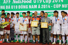 NutiFood dừng tài trợ cho CLB HAGL