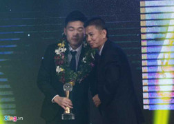 Báo Hàn Quốc khen Xuân Trường sau cú đúp giải thưởng tại Gala Quả bóng vàng Việt Nam 2016