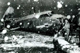 Man Utd buồn bã tưởng niệm 59 năm thảm họa rơi máy bay Munich