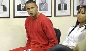 Tại sao CLB Brazil chào đón gã thủ môn giết bạn gái vừa ra tù?