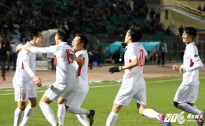 'Nhiều cầu thủ tuyển Việt Nam không giữ được bình tĩnh cần thiết'