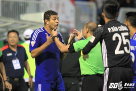 HLV Lê Thụy Hải: Sao trọng tài lại sai sót trận có bầu Đức?