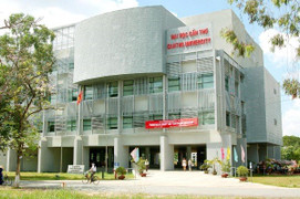 Trường đại học nào đang được thí sinh đăng ký xét tuyển nhiều nhất?