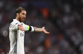 Pique mỉa mai Real Madrid, Sergio Ramos cười khẩy