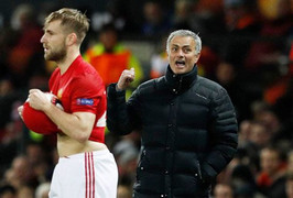 MU chỉ còn 14 cầu thủ lành lặn: Cạn người, Mourinho tính sao?