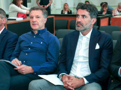 Luka Modric biến mình thành 'kẻ phản bội' bóng đá Croatia