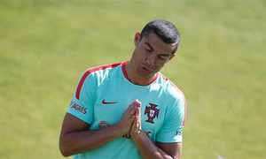 Rời Real Madrid, Ronaldo sẽ đá cho đội bóng nào?