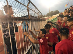 Công Vinh xin lỗi CĐV: Đánh bóng thương hiệu hay sự cầu thị đáng trân trọng?