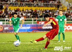 Thắng đậm U22 Macau, U22 Việt Nam vượt mặt U22 Hàn Quốc