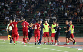 HLV Mai Đức Chung: Việt Nam thắng may mắn nhưng đừng nghĩ Campuchia yếu