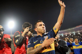 Bỏ chạy khỏi Trung Quốc, Tevez trở về Boca Juniors