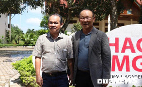 HLV Park Hang Seo về Gia Lai gặp bầu Đức