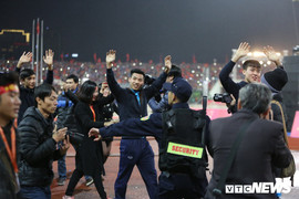 HLV Lê Thuỵ Hải: U23 Việt Nam hãy trở lại mặt đất