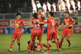 Tất cả cầu thủ HAGL đều có người đại diện