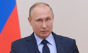 Chủ tịch nước chúc mừng Tổng thống Putin tái đắc cử