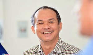 Bầu Đức khen bầu Tú dũng cảm, mừng cho bóng đá Việt Nam