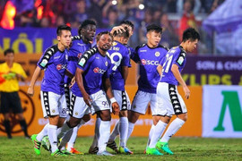 Hà Nội FC vô địch lượt đi V-League: Khi vinh quang không chỉ nằm trên sân cỏ