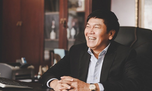 Vì sao tỷ phú USD Trần Đình Long từ chối làm Chủ tịch VFF?