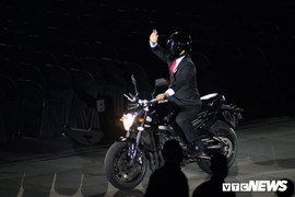 Sự thật đằng sau màn lái xe phân khối lớn dự khai mạc ASIAD gây sốt của Tổng thống Indonesia