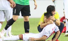 Quang Hải mặt rướm máu, Olympic Việt Nam dìu nhau ăn mừng chiến thắng Syria