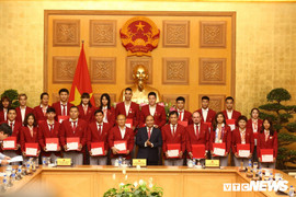 Trao Huân chương Lao động hạng 3 cho các VĐV giành HCV ASIAD 18