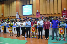 Khai mạc giải cầu lông HSSV tranh cúp Báo Tuổi trẻ Thủ đô 2018