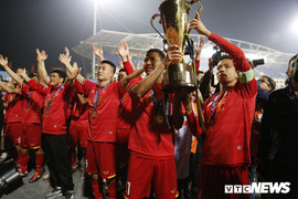 HLV Park Hang Seo tiết lộ nguyên nhân không gọi Anh Đức, Văn Quyết dự Asian Cup