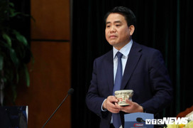 Thượng đỉnh Mỹ-Triều: Hà Nội tặng phóng viên trống đồng có logo F1, mời thưởng thức ẩm thực nổi tiếng