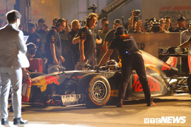 Trực tiếp 'Khởi động F1 Việt Nam Grand Prix': Siêu xe F1 xuất hiện tại Mỹ Đình