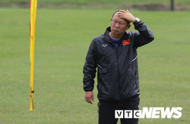 HLV Park Hang Seo lần đầu thừa nhận sai sót khi để tuyển Việt Nam đá King's Cup