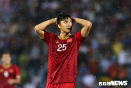 Ngôi sao Việt kiều Martin Lò đẹp trai hút hồn, ra mắt U23 Việt Nam