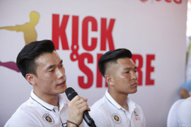 Thủ môn Bùi Tiến Dũng từng phải đi phụ hồ, nhặt mía, kiếm tiền phụ gia đình