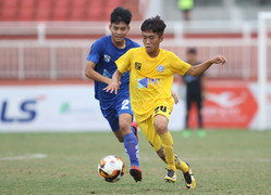 Văn Quyến cùng U15 SLNA vô địch U15 Quốc gia-Next Media 2019