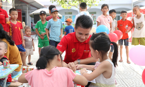 Quang Hải tiết lộ thần tượng, chia sẻ bí quyết đá phạt thần sầu