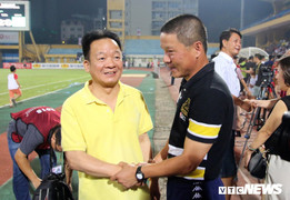 Bầu Hiển: Văn Hậu không về đá SEA Games, SC Heerenveen trả 10-20 triệu USD cũng bị từ chối