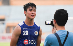 Duy Mạnh: Rất đáng buồn nếu Hà Nội FC nâng cúp ở sân không khán giả