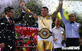 'Nam vương boxing' Trương Đình Hoàng giành đai WBA Đông Á
