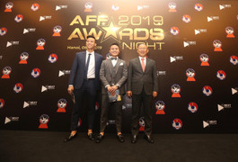 Trực tiếp lễ trao giải AFF Award 2019: HLV Park Hang Seo, Quang Hải lần đầu lên đỉnh Đông Nam Á