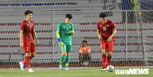 Thủ môn Bùi Tiến Dũng: 'Tôi sai đã có bạn sửa'