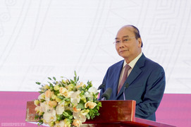 Thủ tướng: Thưởng mỗi nữ cầu thủ Việt Nam 100 triệu đồng