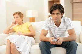 Làm gì khi phát hiện vợ giấu tiền riêng?