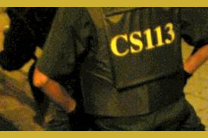 Cảnh sát dởm đòi kiểm tra giấy tờ để cướp xe