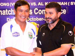 Nghề HLV: Bị trảm vẫn sướng?!