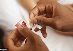 Xuất xưởng bao cao su “tí hon” dành cho trẻ 12 tuổi!